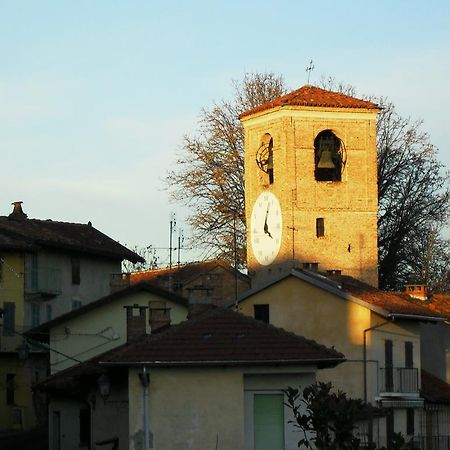 Il Cortiletto Dei Capperi Bed & Breakfast Gassino Torinese Dış mekan fotoğraf