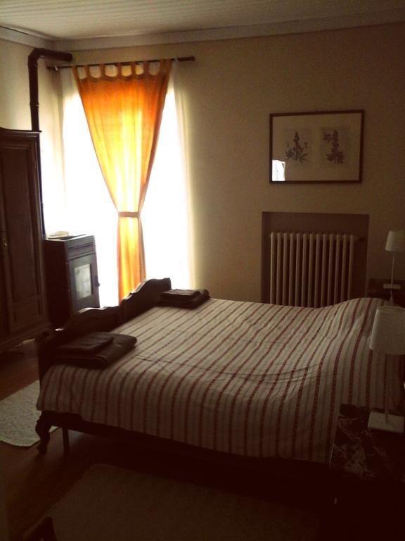 Il Cortiletto Dei Capperi Bed & Breakfast Gassino Torinese Oda fotoğraf