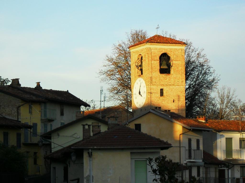 Il Cortiletto Dei Capperi Bed & Breakfast Gassino Torinese Dış mekan fotoğraf