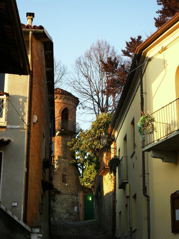 Il Cortiletto Dei Capperi Bed & Breakfast Gassino Torinese Dış mekan fotoğraf